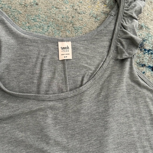 Smash and Tess jumper - Picture 3 of 5